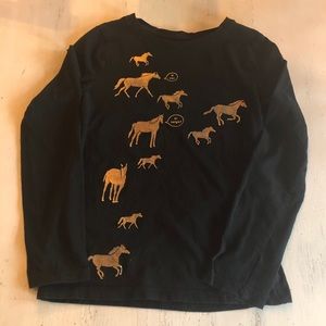 Girls Gap black Tee with gold horse design size 8